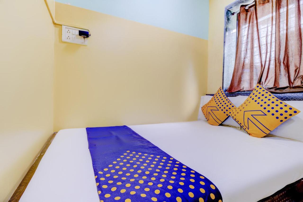 OYO 70661 Hotel Al Makkah Managed By Hotel Paris Mumbai  Buitenkant foto