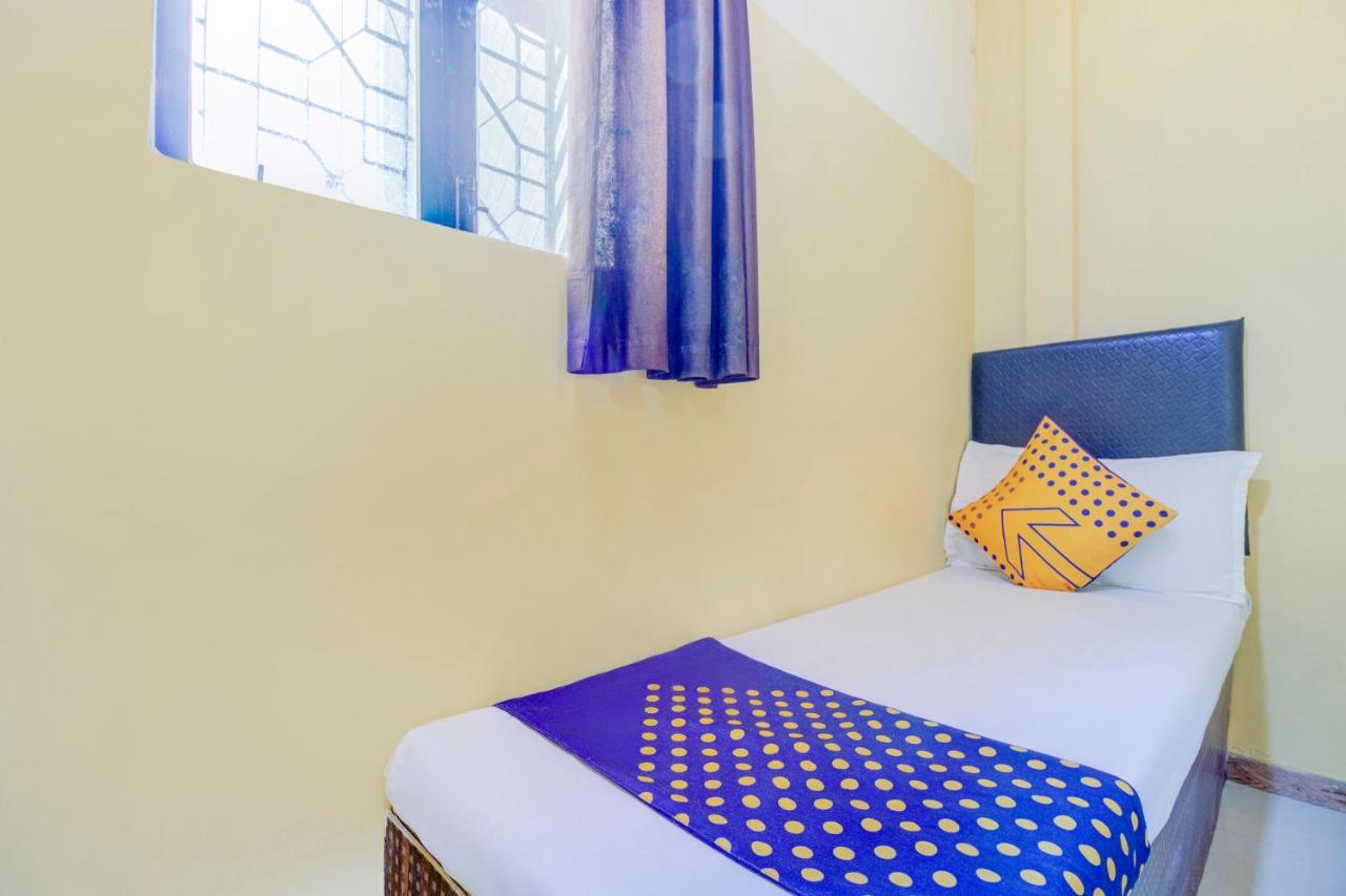 OYO 70661 Hotel Al Makkah Managed By Hotel Paris Mumbai  Buitenkant foto