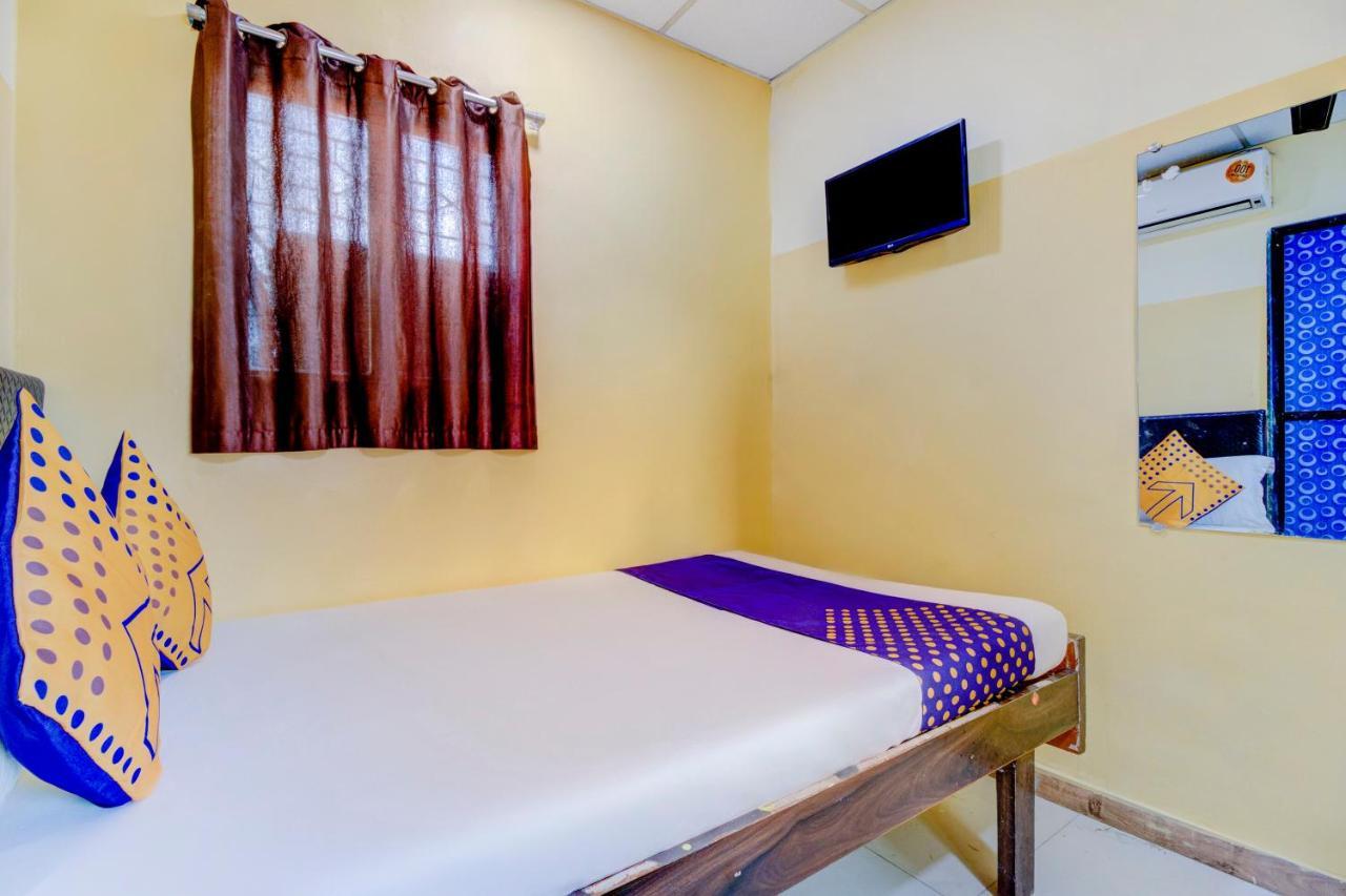OYO 70661 Hotel Al Makkah Managed By Hotel Paris Mumbai  Buitenkant foto